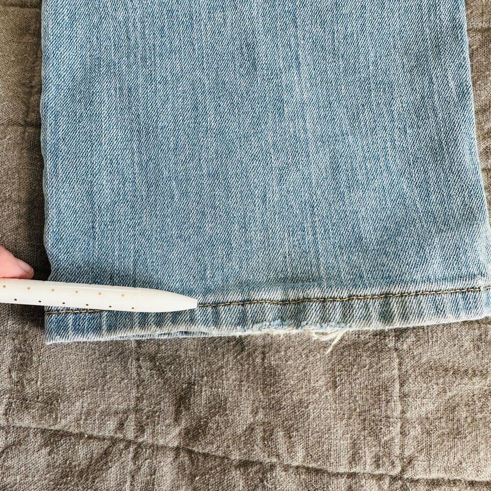 Levis 505 Women's Size 14M Light Wash Straight Leg Jeans Y2K Mom Denim Blue - Picture 9 of 9